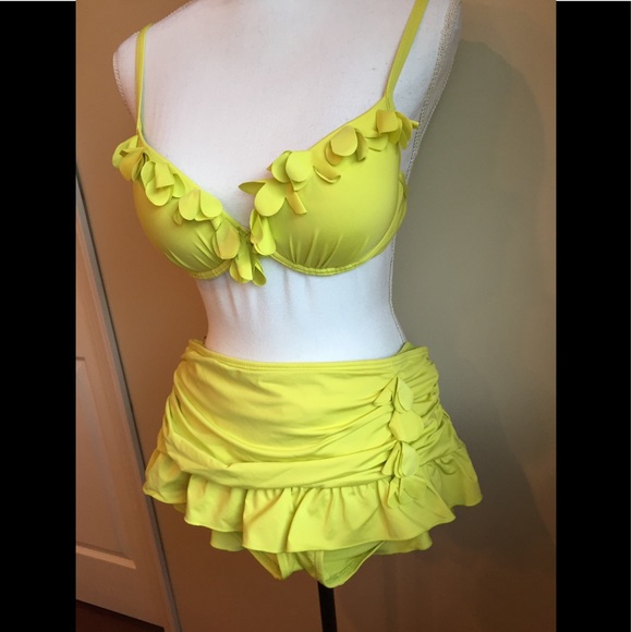 Kenneth Cole Yellow Bikini Size M - Picture 3 of 10